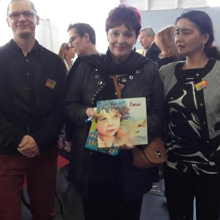 avec Fabienne Thibeault salon du livre de Bussy St Georges 2019 f&eacute;vrier 2019