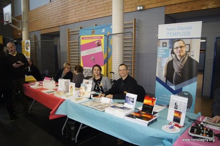 sur le stand ADICARE Salon du livre de Bussy St Georges 2019